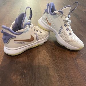 Nike Basketball Shoes